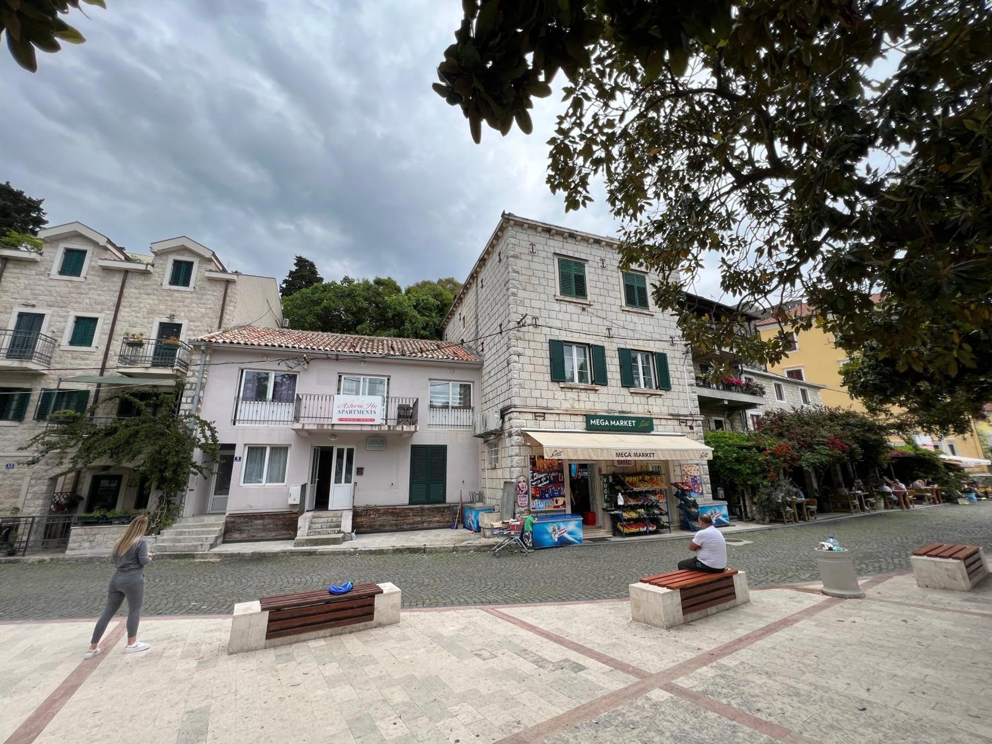 Apartments Astoria Hn Herceg Novi Luaran gambar