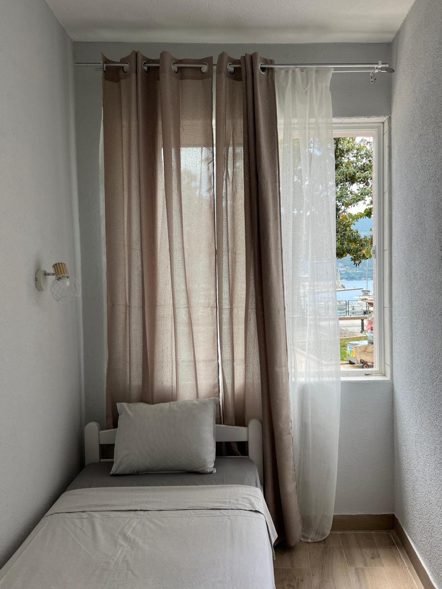 Apartments Astoria Hn Herceg Novi Luaran gambar