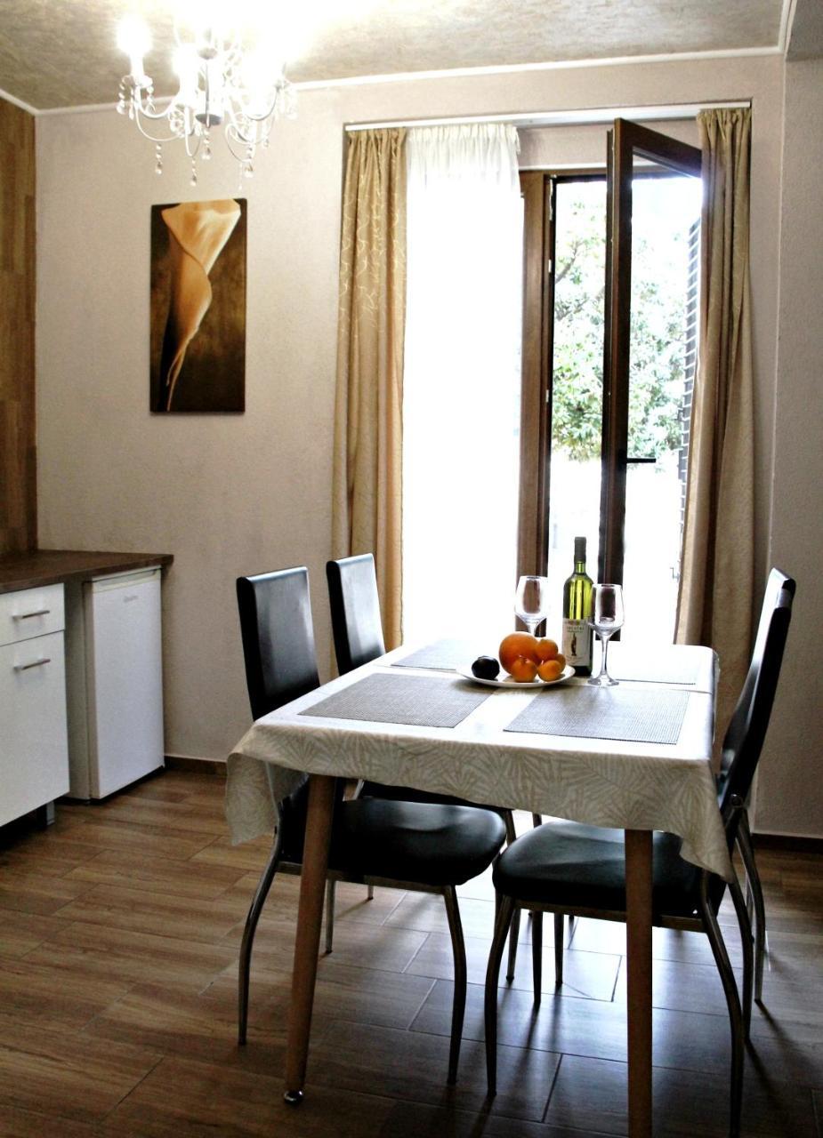 Apartments Astoria Hn Herceg Novi Luaran gambar