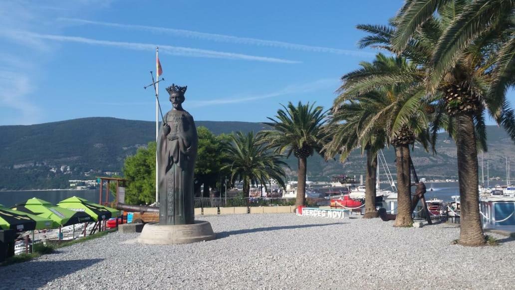 Apartments Astoria Hn Herceg Novi Luaran gambar